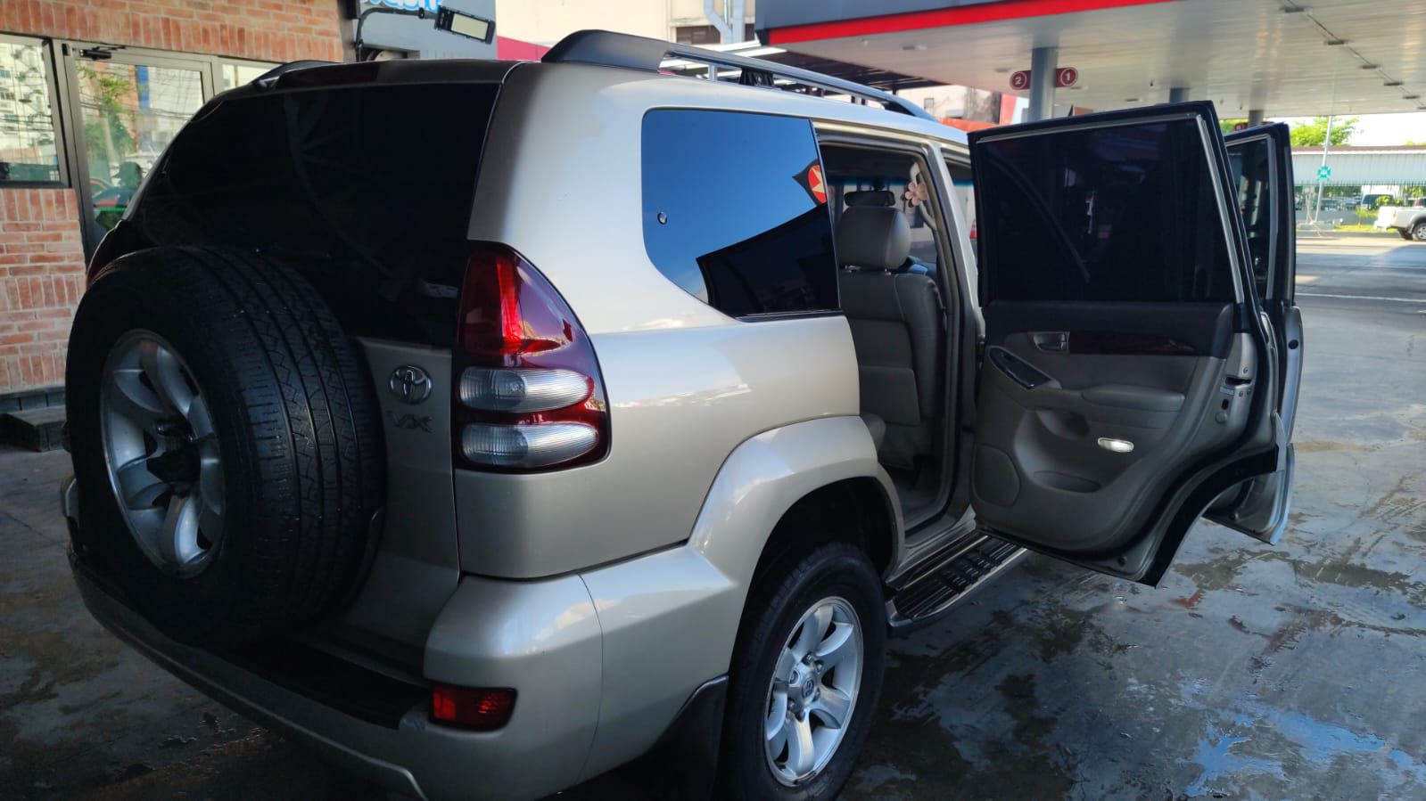 jeepetas y camionetas - Toyota land cruicer prado 2006 7