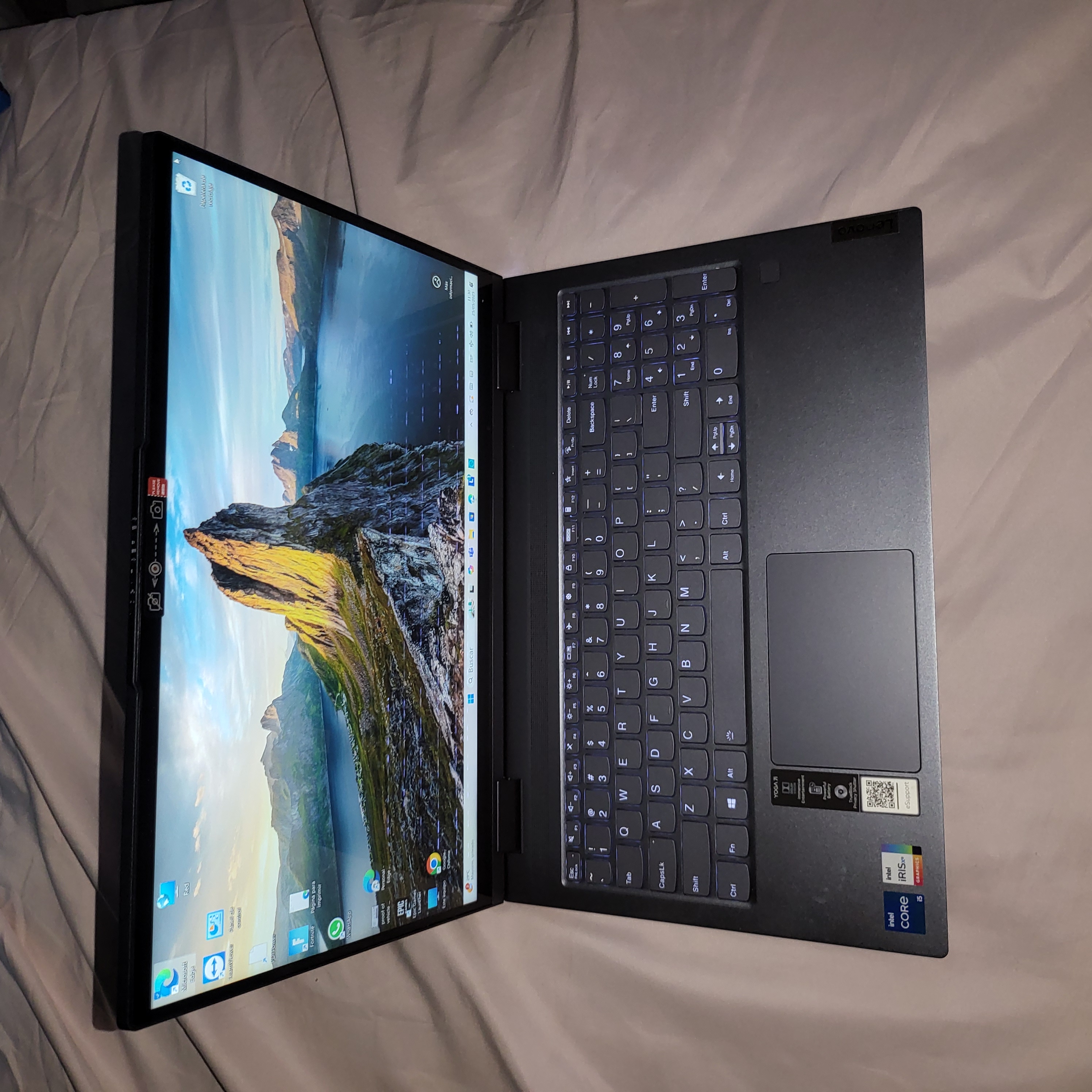 computadoras y laptops - Laptop lenovo yoga 15itl5Touch screen  0