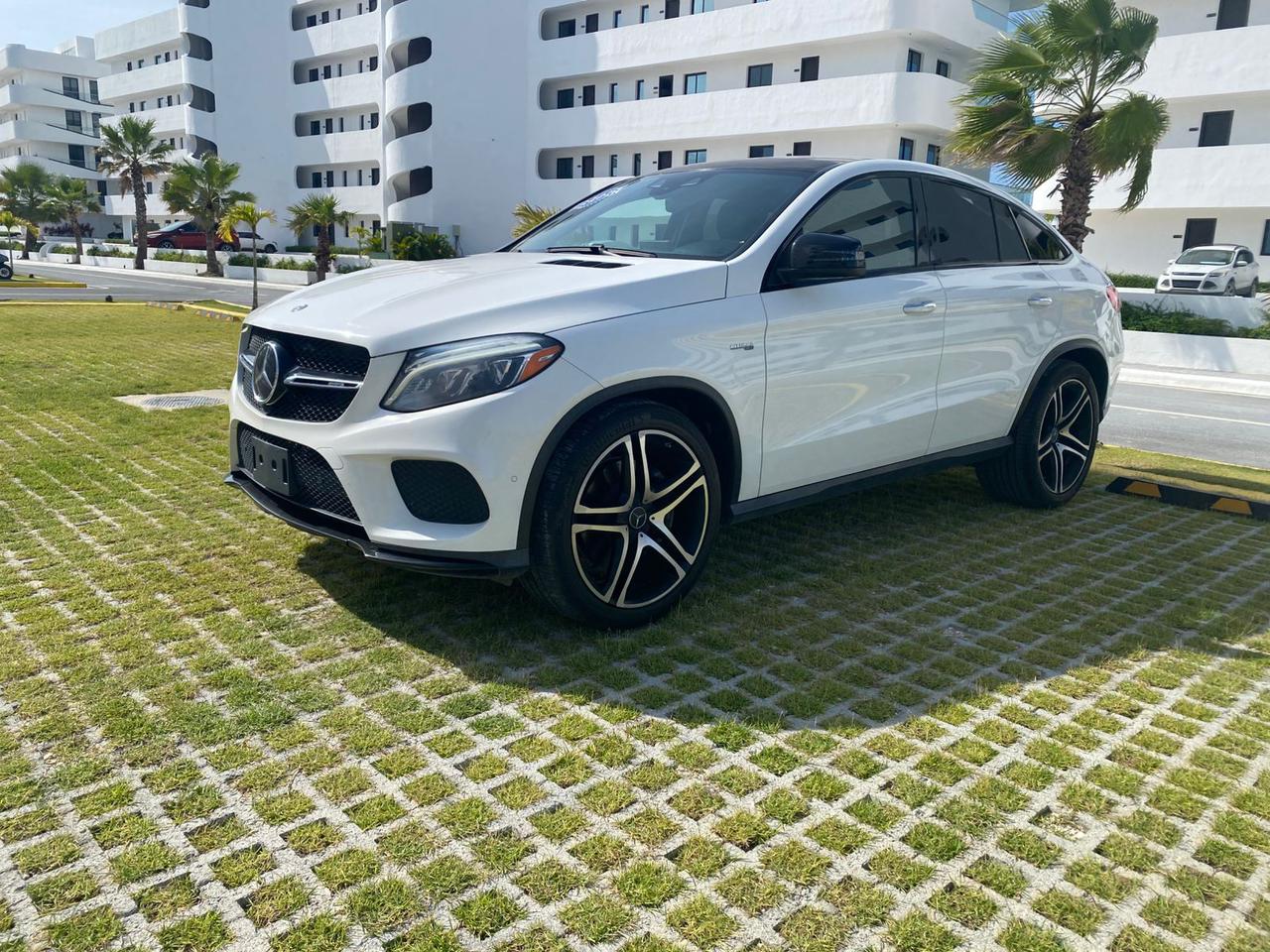 jeepetas y camionetas - Mercedes Benz GLE 43 AMG 2018 Recien Importada 2