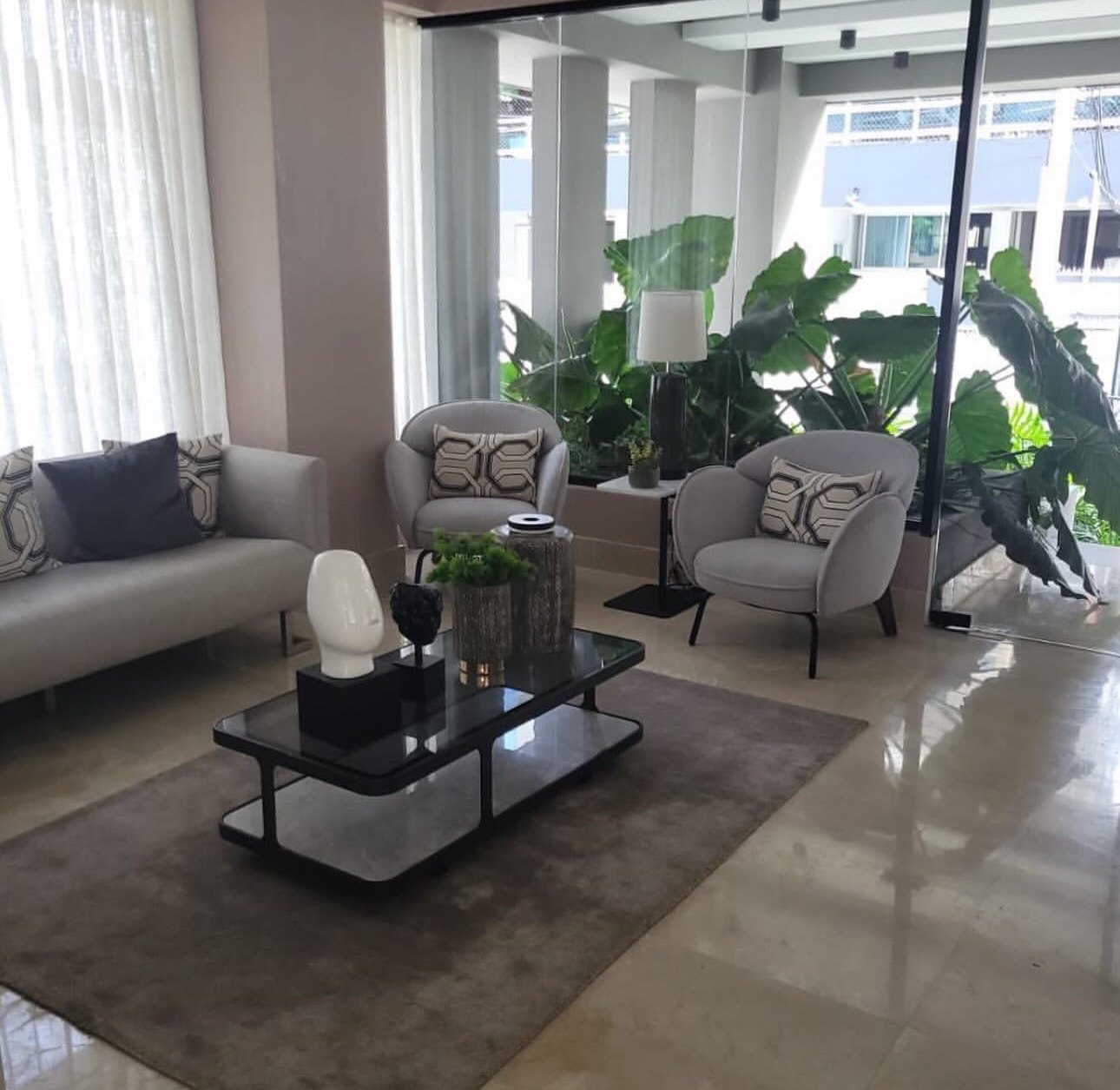 apartamentos - 📍Se alquila moderno y hermoso apartamento en torre moderna en Bella Vista. 0