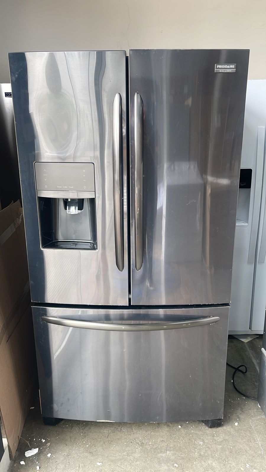 electrodomesticos - Frigidaire con dispensado,Nevera Usada como nueva  4