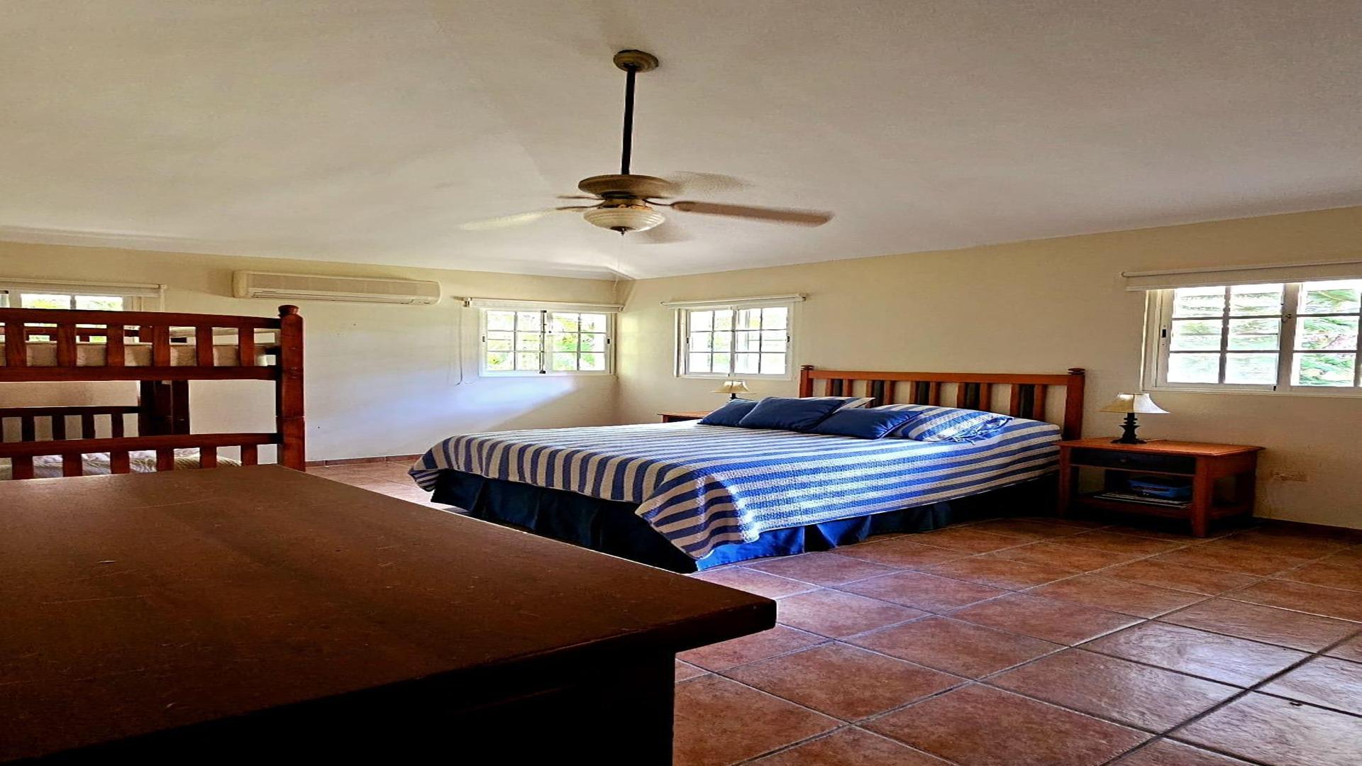 casas vacacionales y villas - Se vende villa en Metro Country Club, Juan Dolio. 7