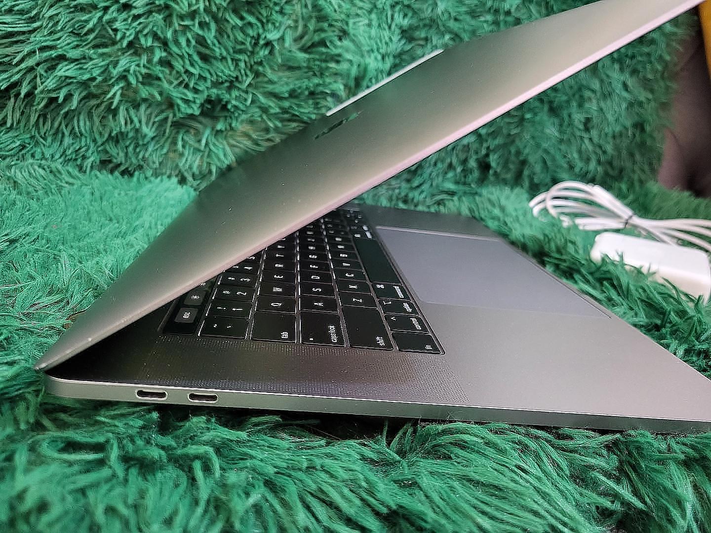 computadoras y laptops - Macbook Pro 2018((32GB RAM 4