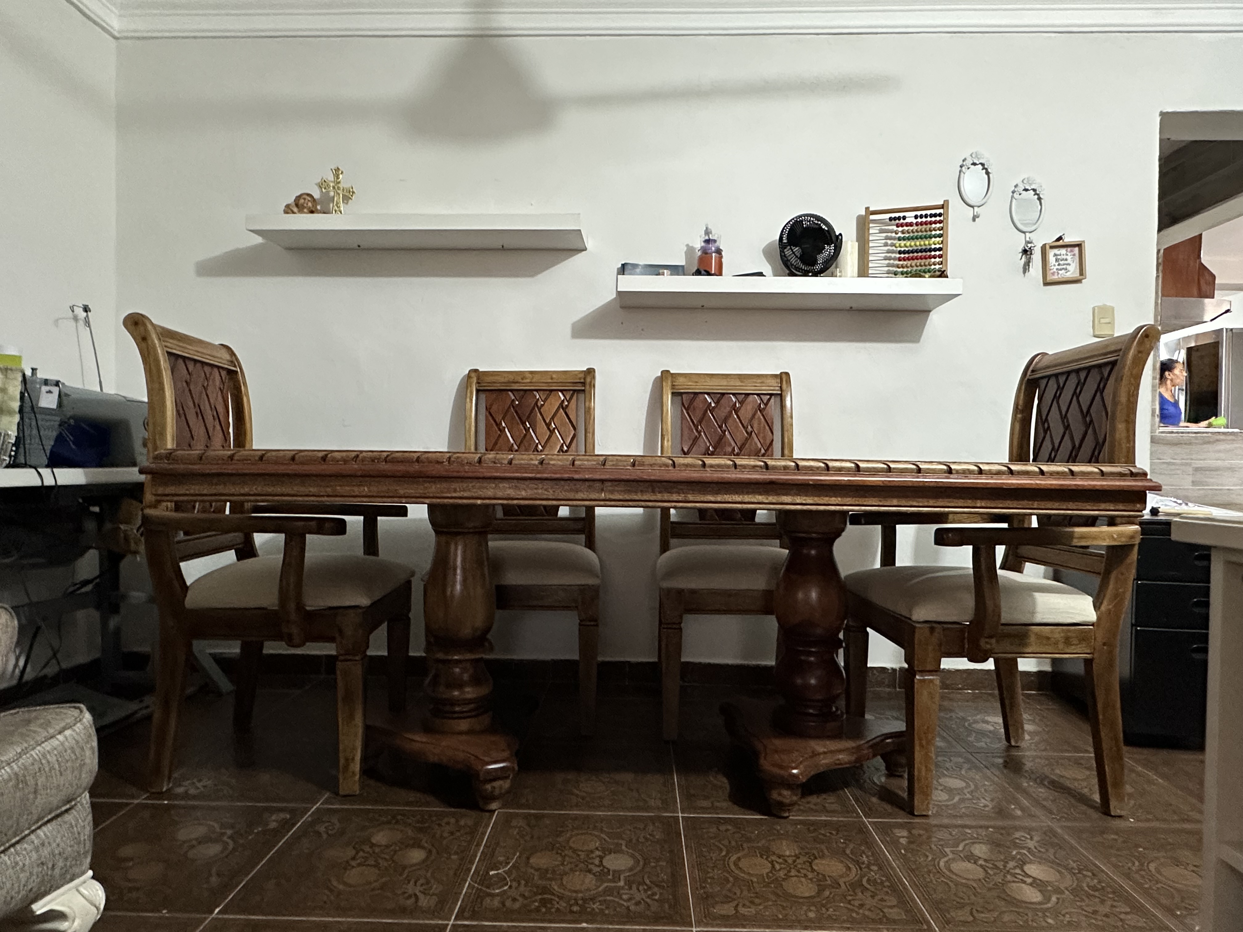 muebles y colchones - Comedor en caoba Regálale a mamá 50,0000  4