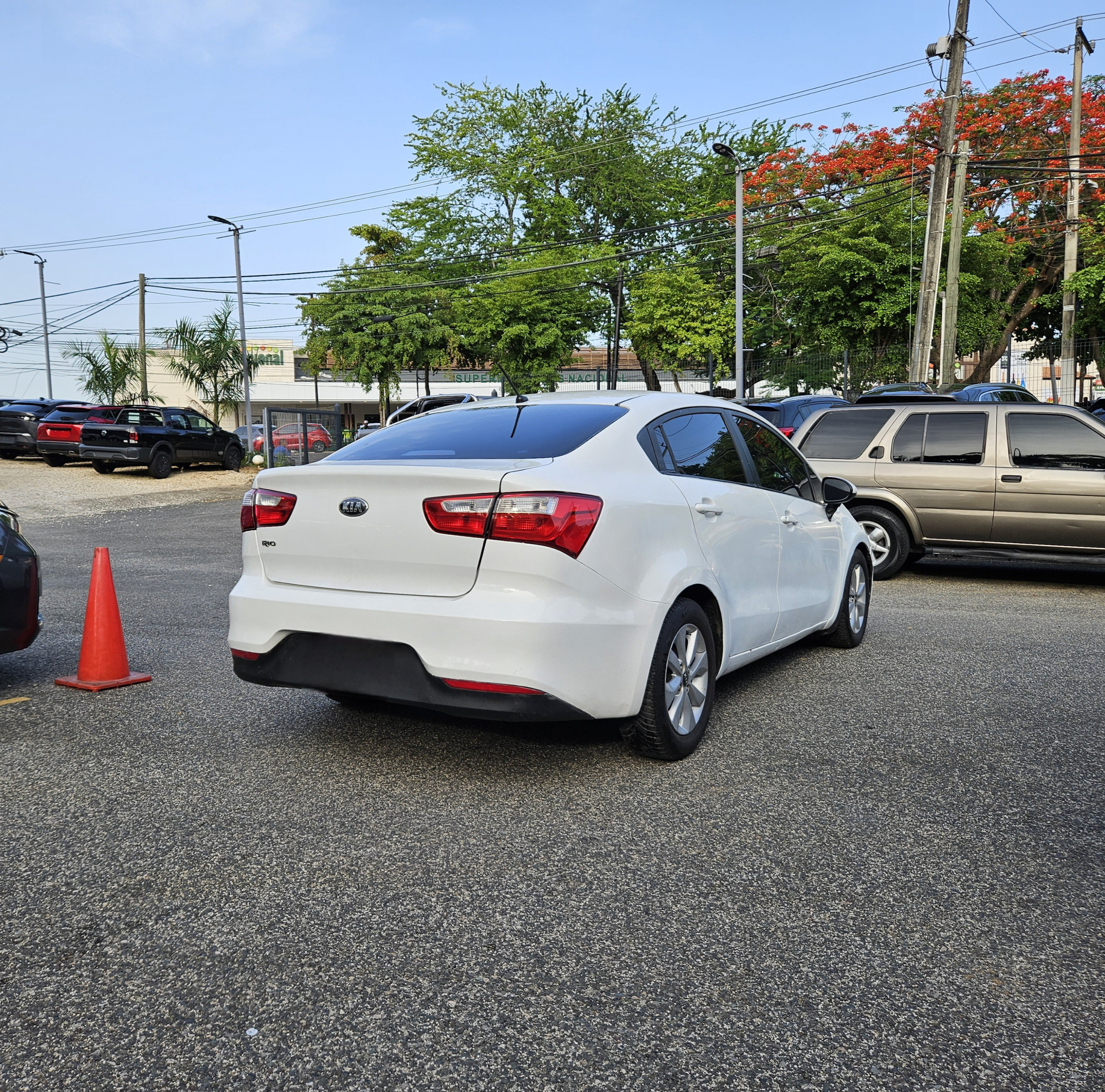 carros - KIA RIO 2016 
 2