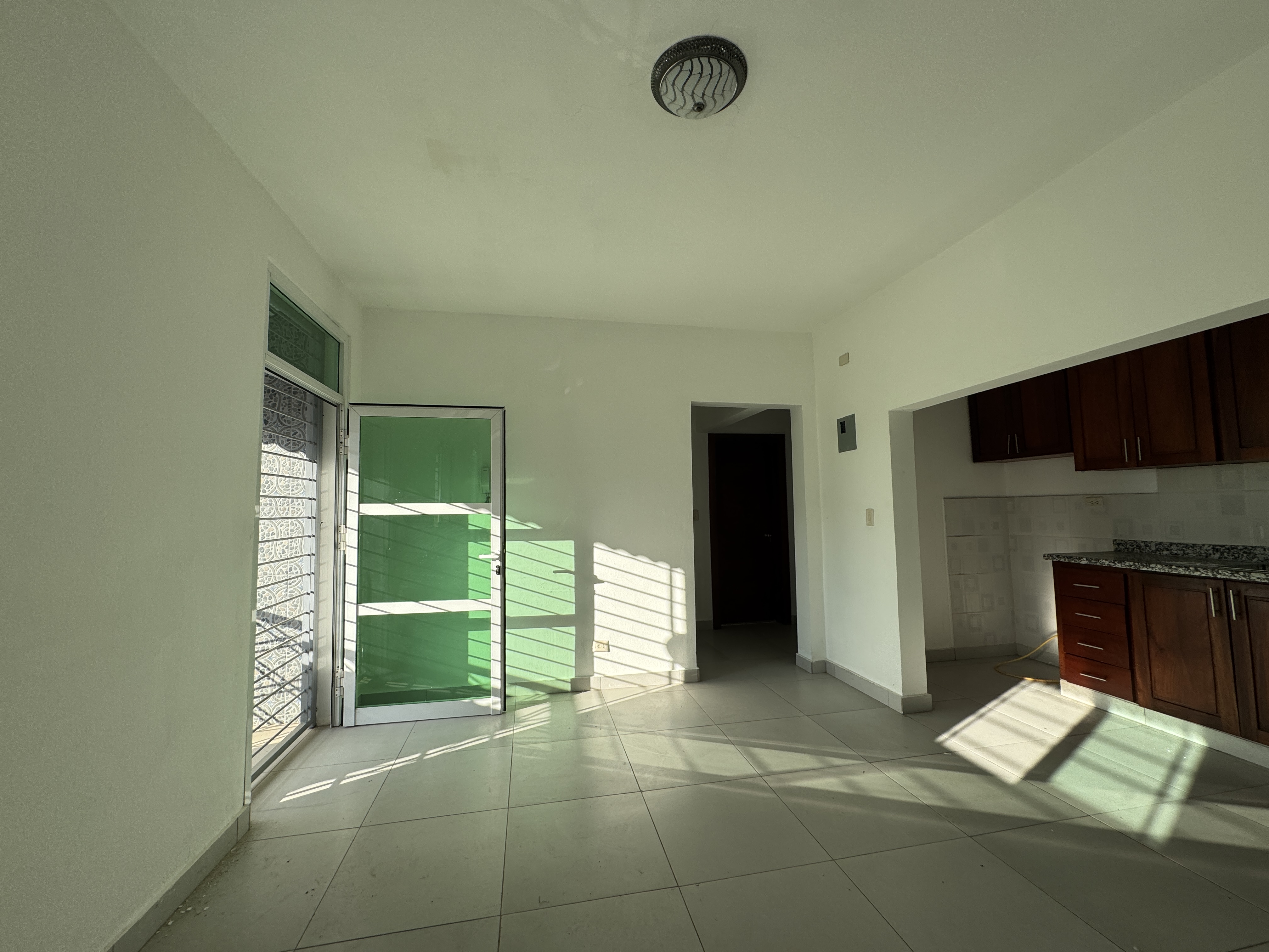 apartamentos - Amplio y espacioso Apartamento en Alquiler Matanza 2
