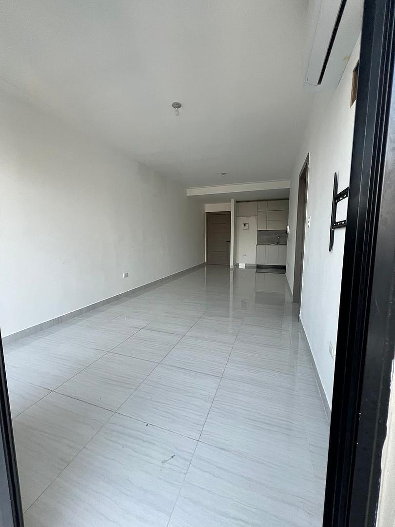 apartamentos - SE ALQUILA APARTAMENTO MODERNO EN BELLA VISTA. 2