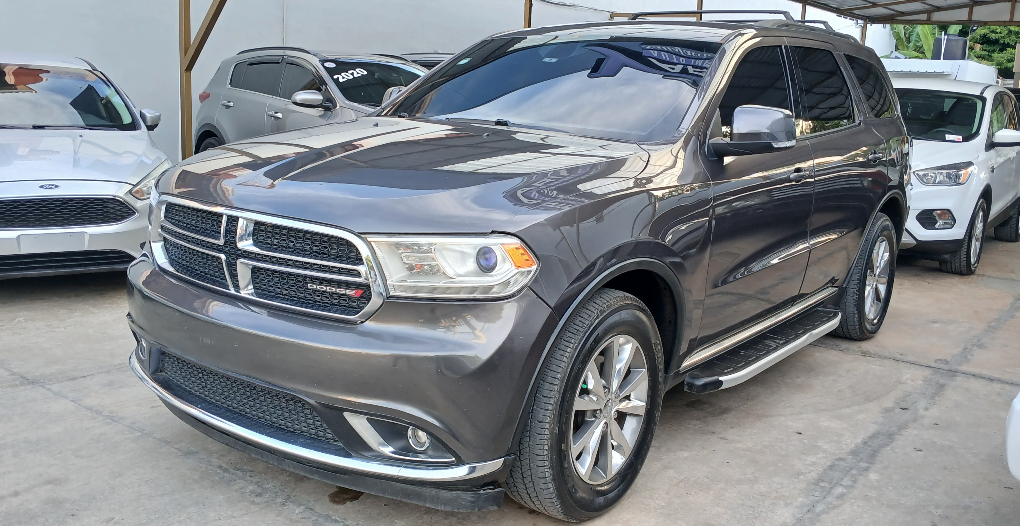 jeepetas y camionetas - DOSGE DURANDO LIMITED 2014 2