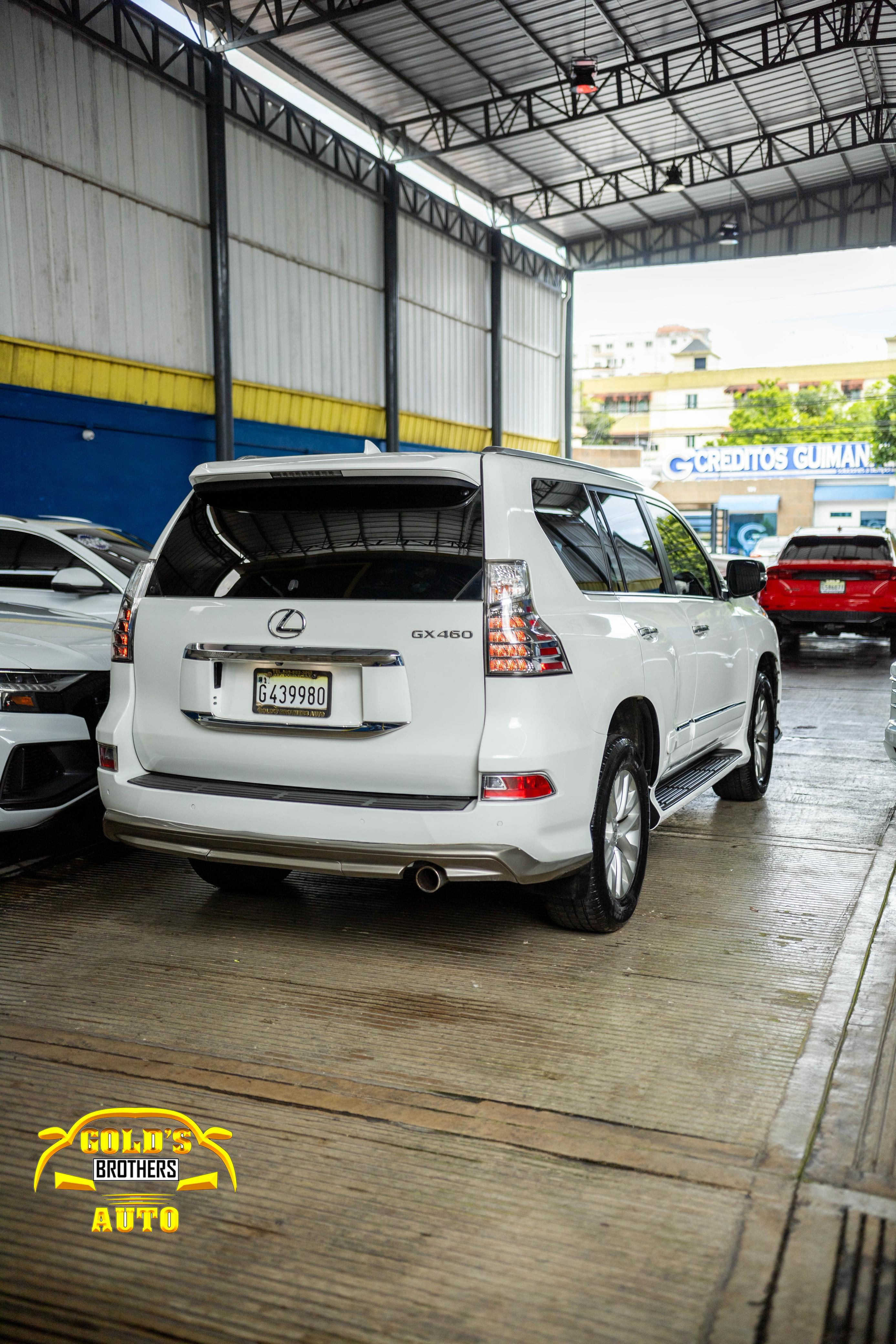 jeepetas y camionetas - Lexus GX460 2016 Clean Carfax 4