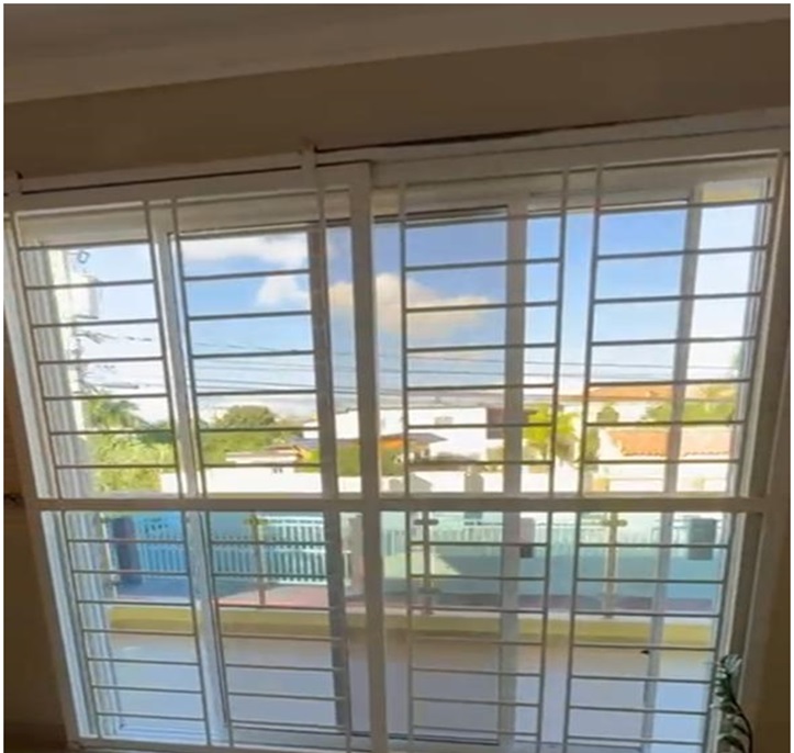 apartamentos - Apto  3 HABS.,  2do. NIVEL, SAN FCO MACORIS, URB., CAPERUZA II, salida a Santo D 1