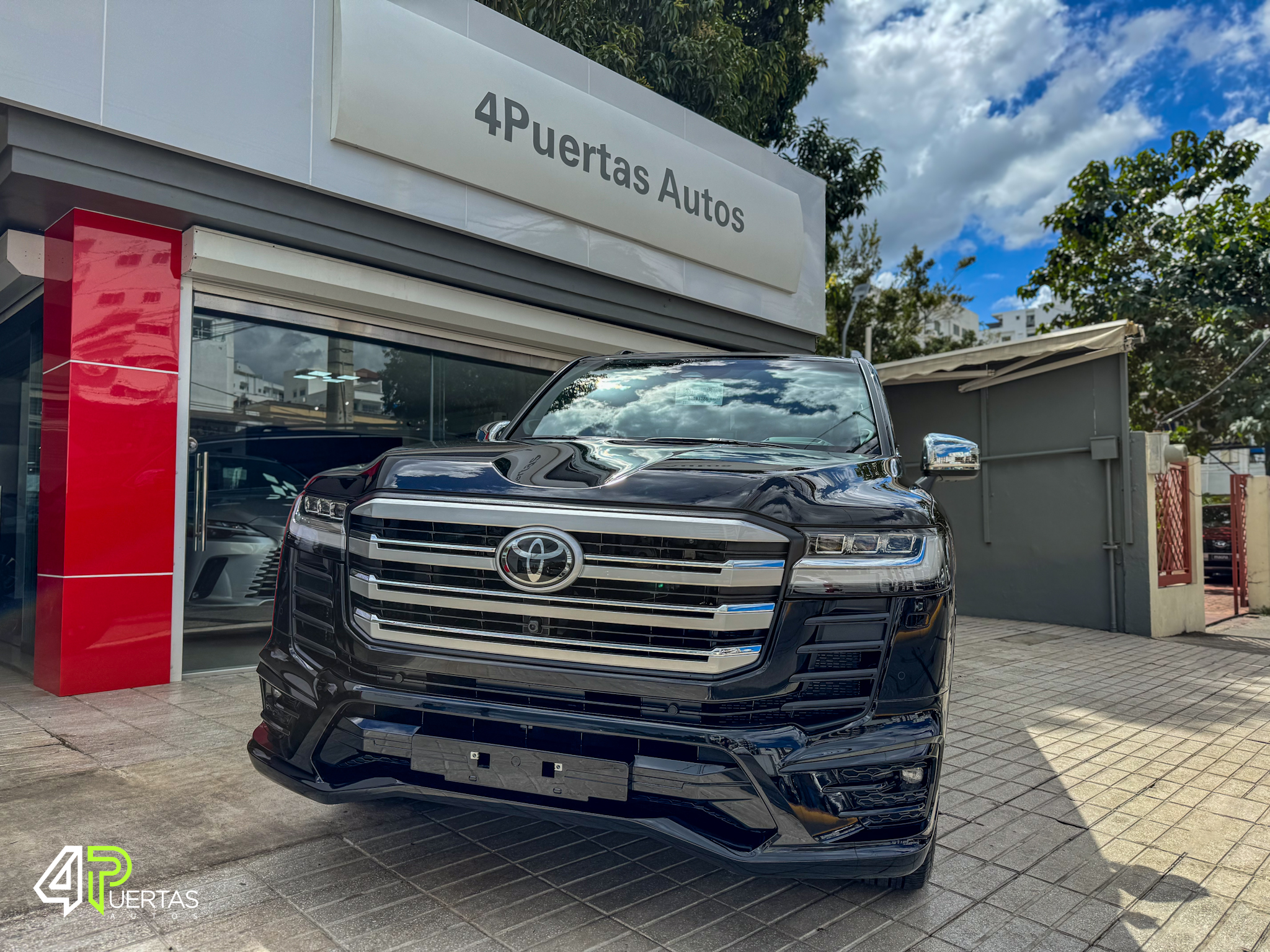 jeepetas y camionetas - Toyota Land Cruiser VXR 2025 4