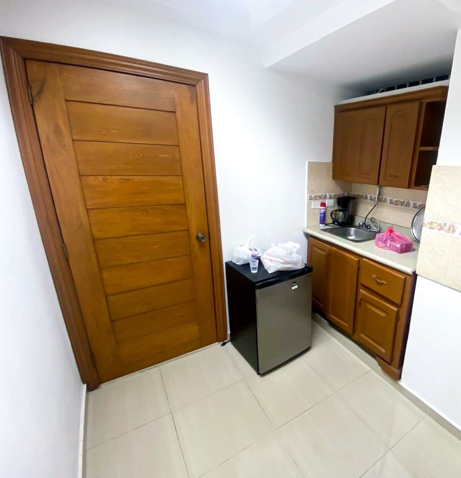 oficinas y locales comerciales - Naco local comercial 1er nivel 113m2  1
