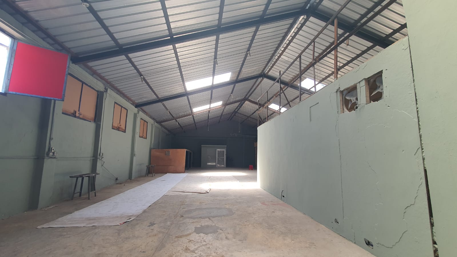 oficinas y locales comerciales - Alquilo Nave 1,500 metros en San Carlos 1