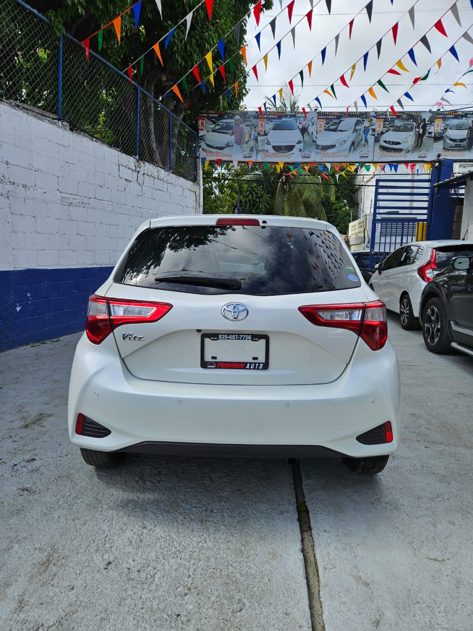 carros - TOYOTA VITZ 4
