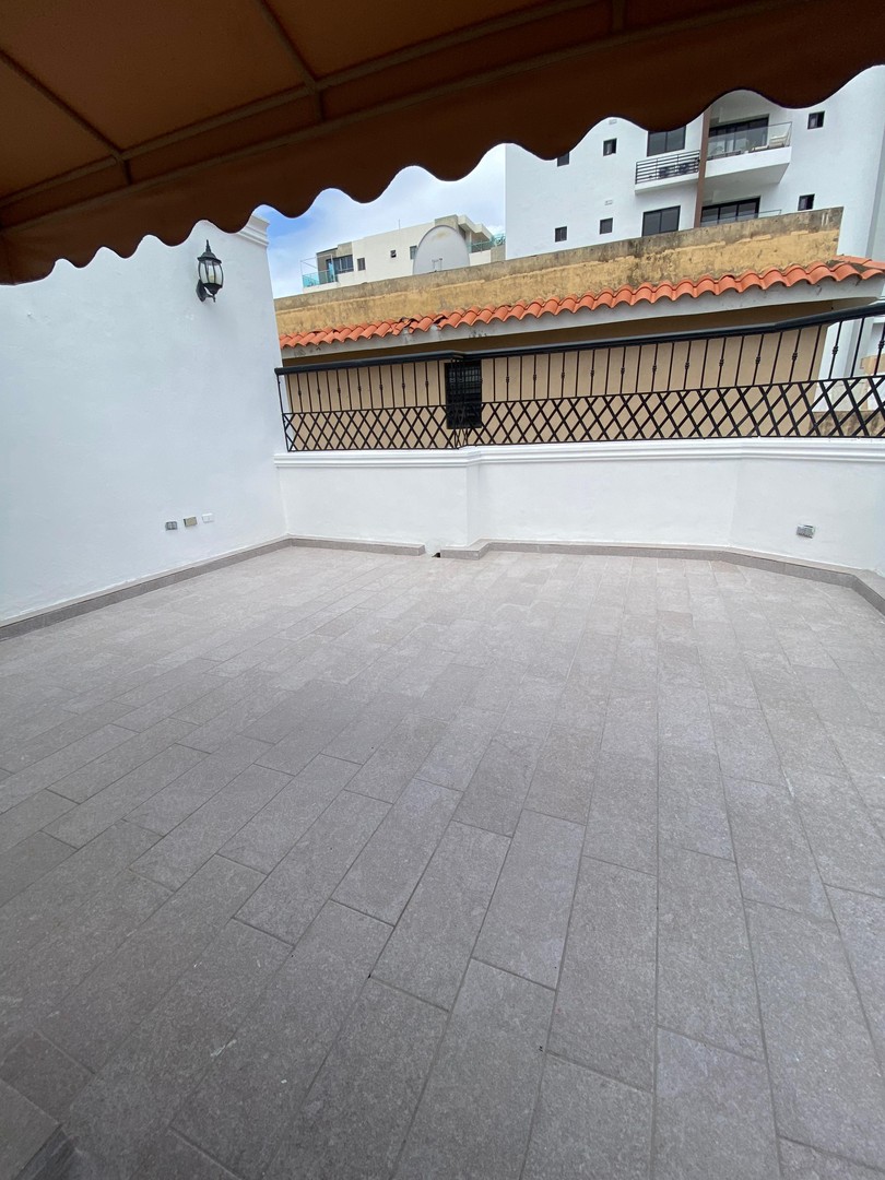 oficinas y locales comerciales - Alquilo apartamento 4H, 5B y 2P Evaristo Morales 9
