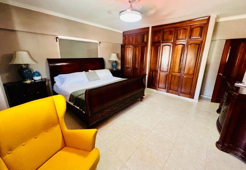 apartamentos - Alquiler de Apartamento Vacio en Evaristo Morales 7