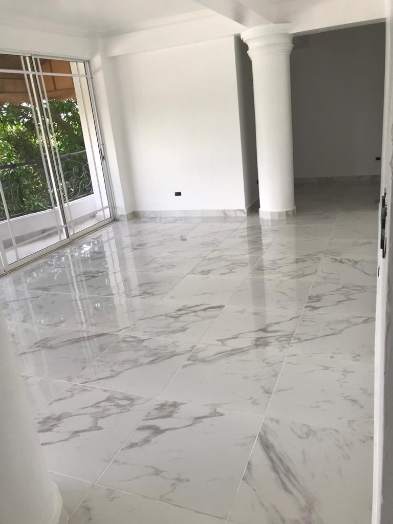 apartamentos - Se Vende Apartamento en La zurza I, cerca del Monumento 2