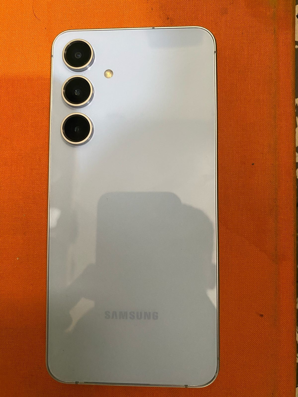 celulares y tabletas - Samsung Galaxy S24 FE, 256GB Como nuevo 2