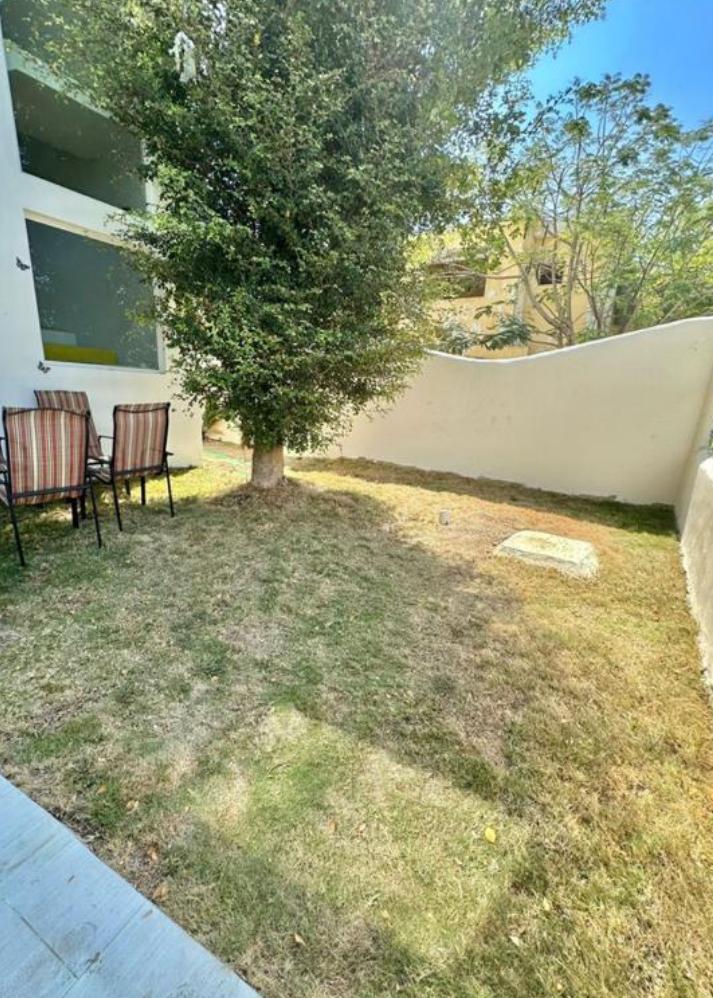 casas vacacionales y villas - Exclusiva Villa 3 Niveles AMUEBLADA en Playa Caribe, JUAN DOLIO  7