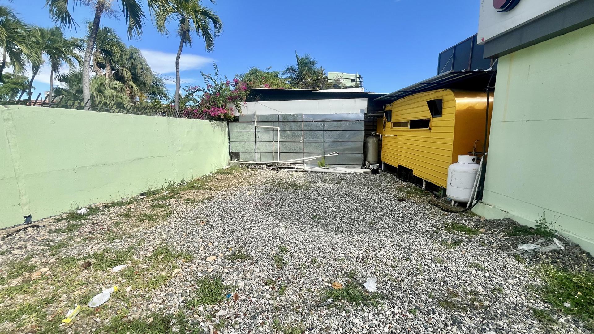 solares y terrenos - Solar en Alquiler en El Cacique, Santo Domingo 1
