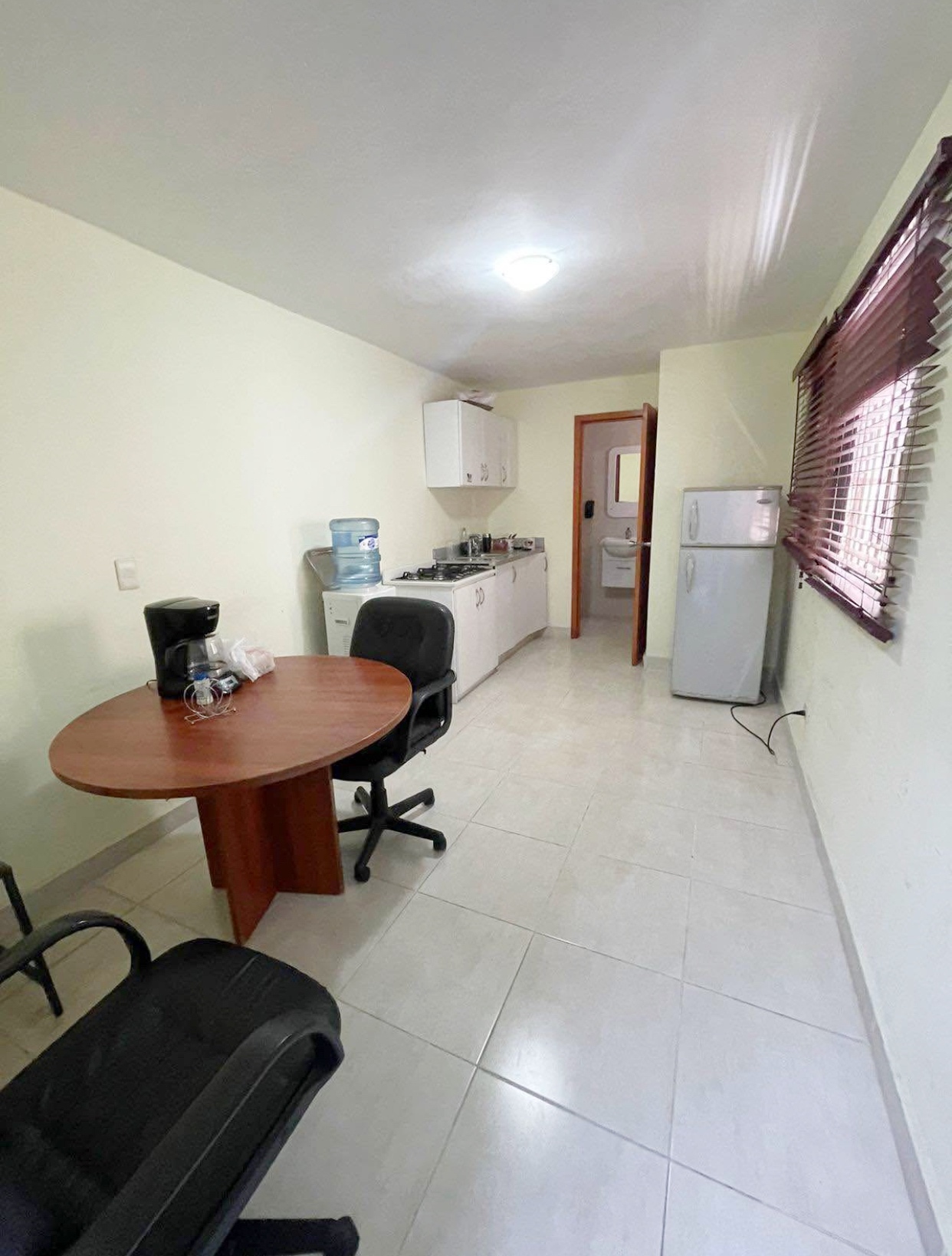 oficinas y locales comerciales - Local centrico en el Millon  3