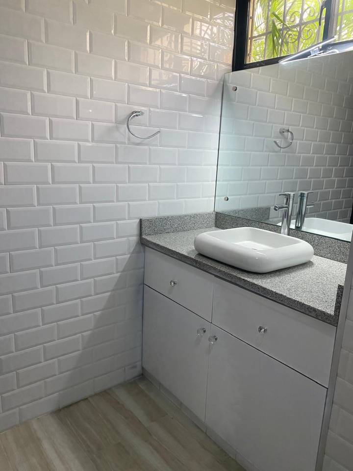 apartamentos - Apartamento remodelado en el millón  6