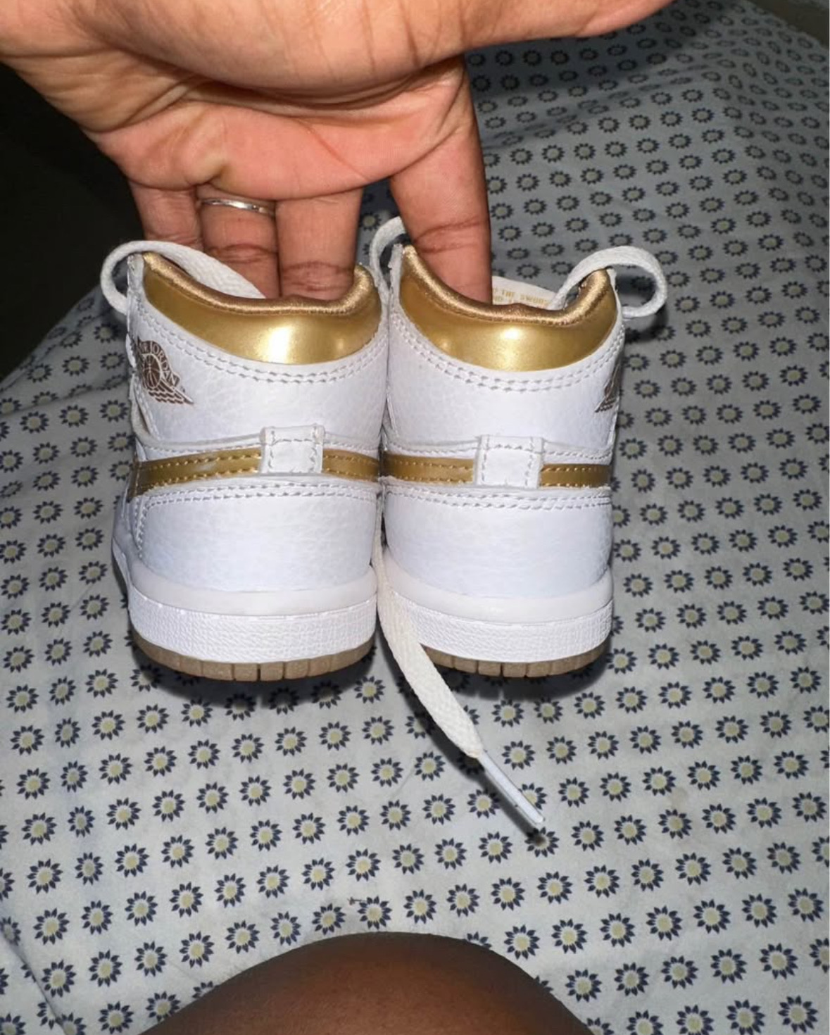 ropa y zapatos - jordan hight retro ninos size 5c 3