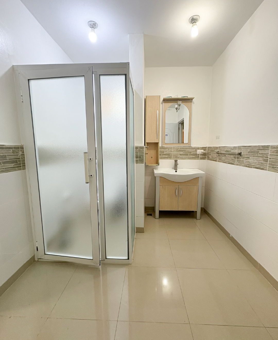 casas - EN VENTA 🏡 Casa en Lucerna, Santo Domingo Este 7
