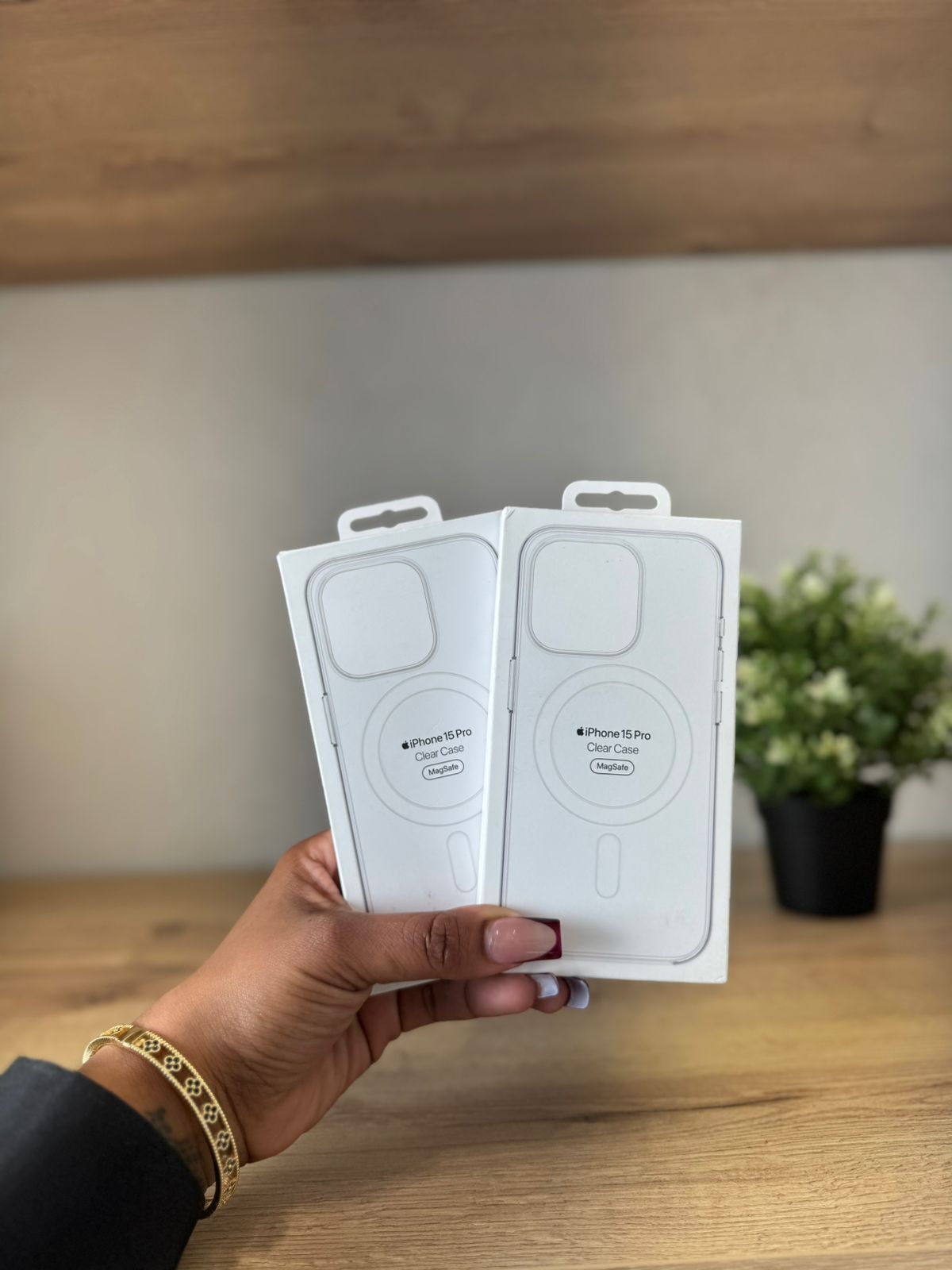accesorios para electronica - COVER MAGSAFE ORIGINAL APPLE PARA IPHONE 15 PRO  0