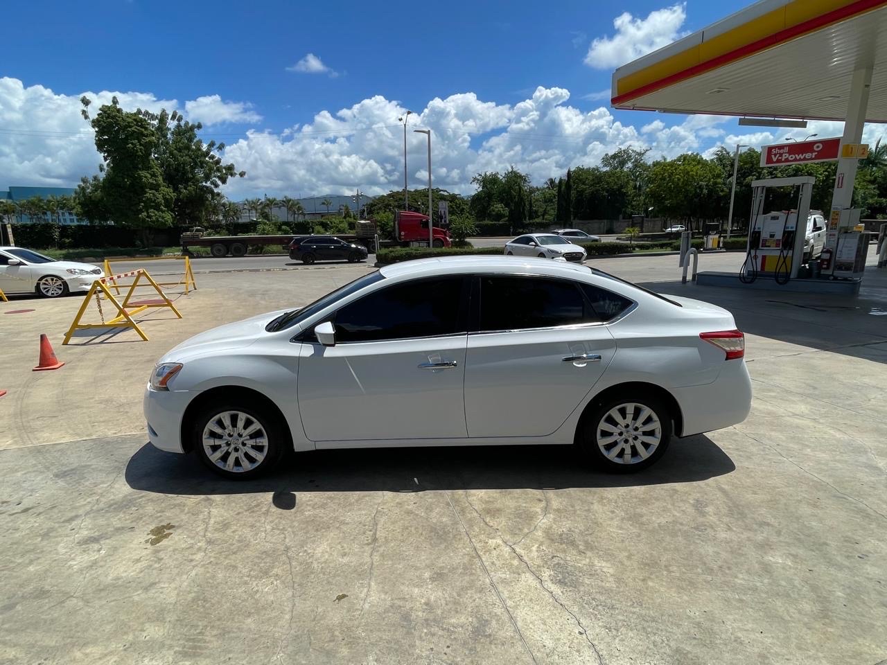 carros - vendo nissan sentra 2015
financiamiento disponible  2