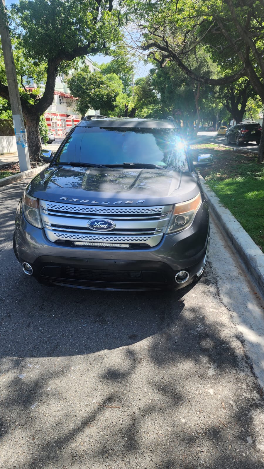 jeepetas y camionetas - Ford explorer 2013 XLT 4x4 la más full  9