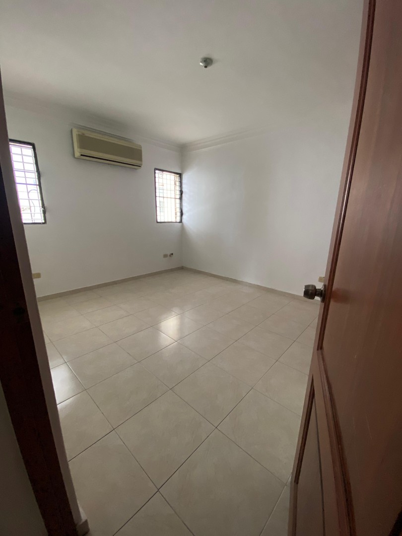 oficinas y locales comerciales - Alquilo apartamento 4H, 5B y 2P Evaristo Morales 6