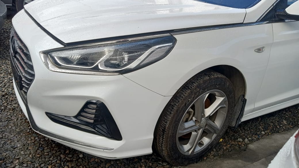 carros - HYUNDAI SONATA 2019 BLANCO 4