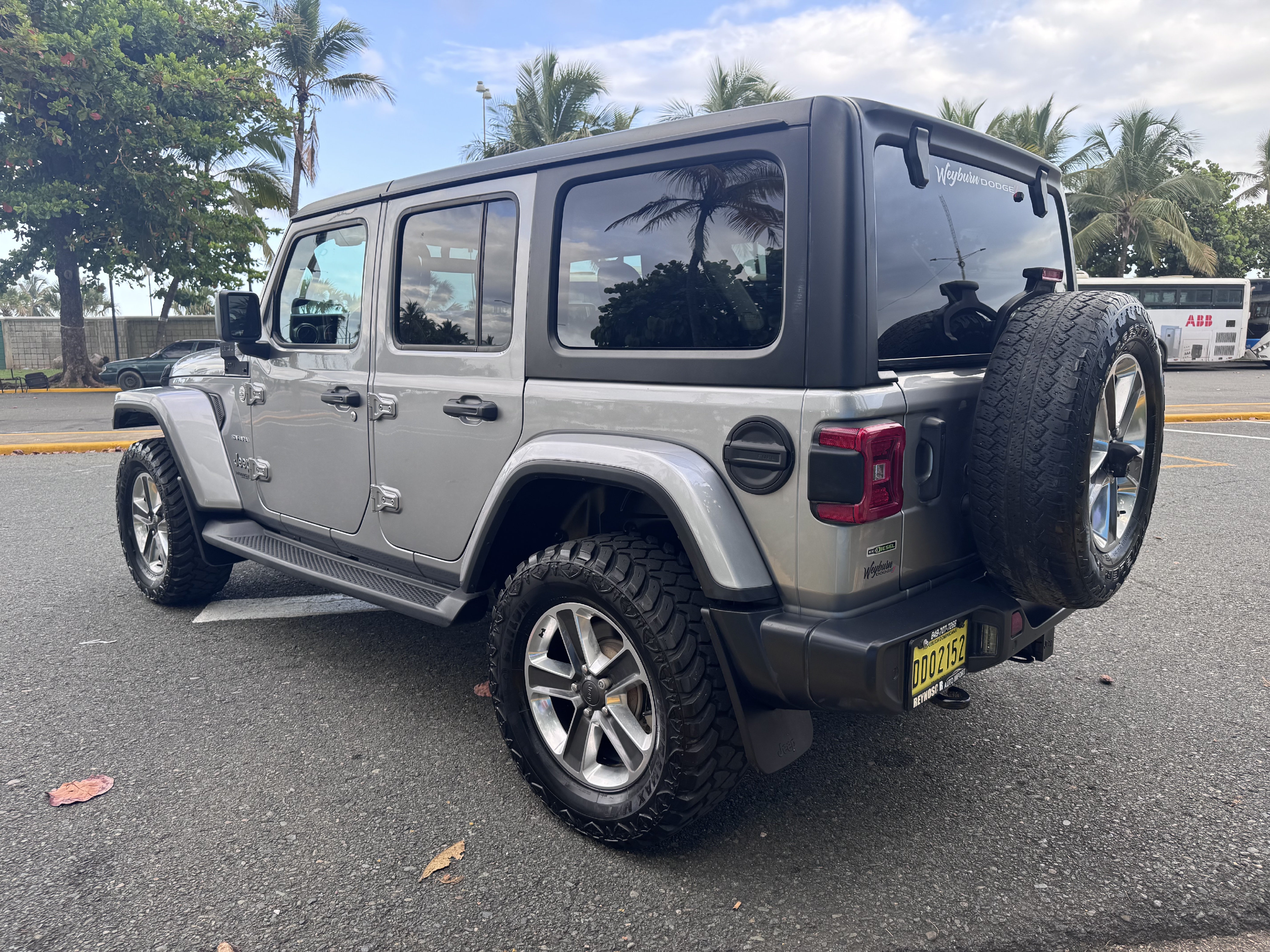 jeepetas y camionetas - JEEP WRANGLER UNLIMITED SÁHARA DIESEL 3