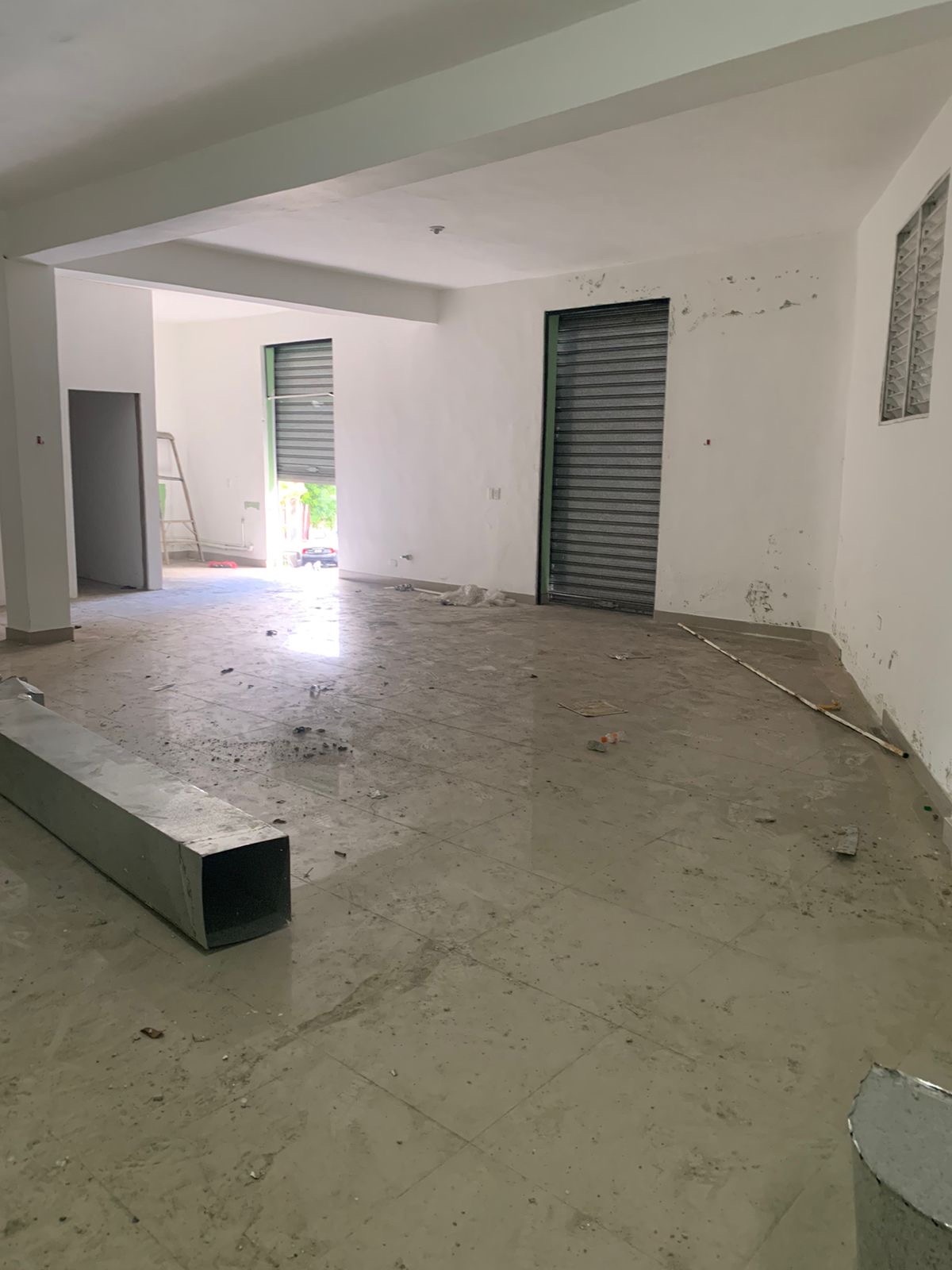 oficinas y locales comerciales - ALQUILO COMERCIAL 2