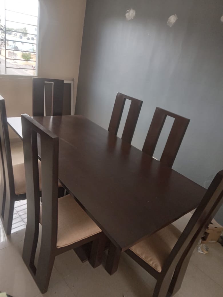 muebles y colchones - comedor 6 sillas, CAOBA, recien tapicado 0