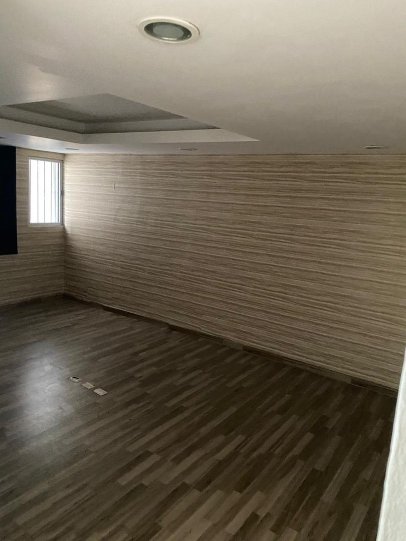 oficinas y locales comerciales - SE VENDE O EN ALQUILER LOCAL COMERCIAL EN ENSANCHE NACO SIN INTERMEDIARIOS 0