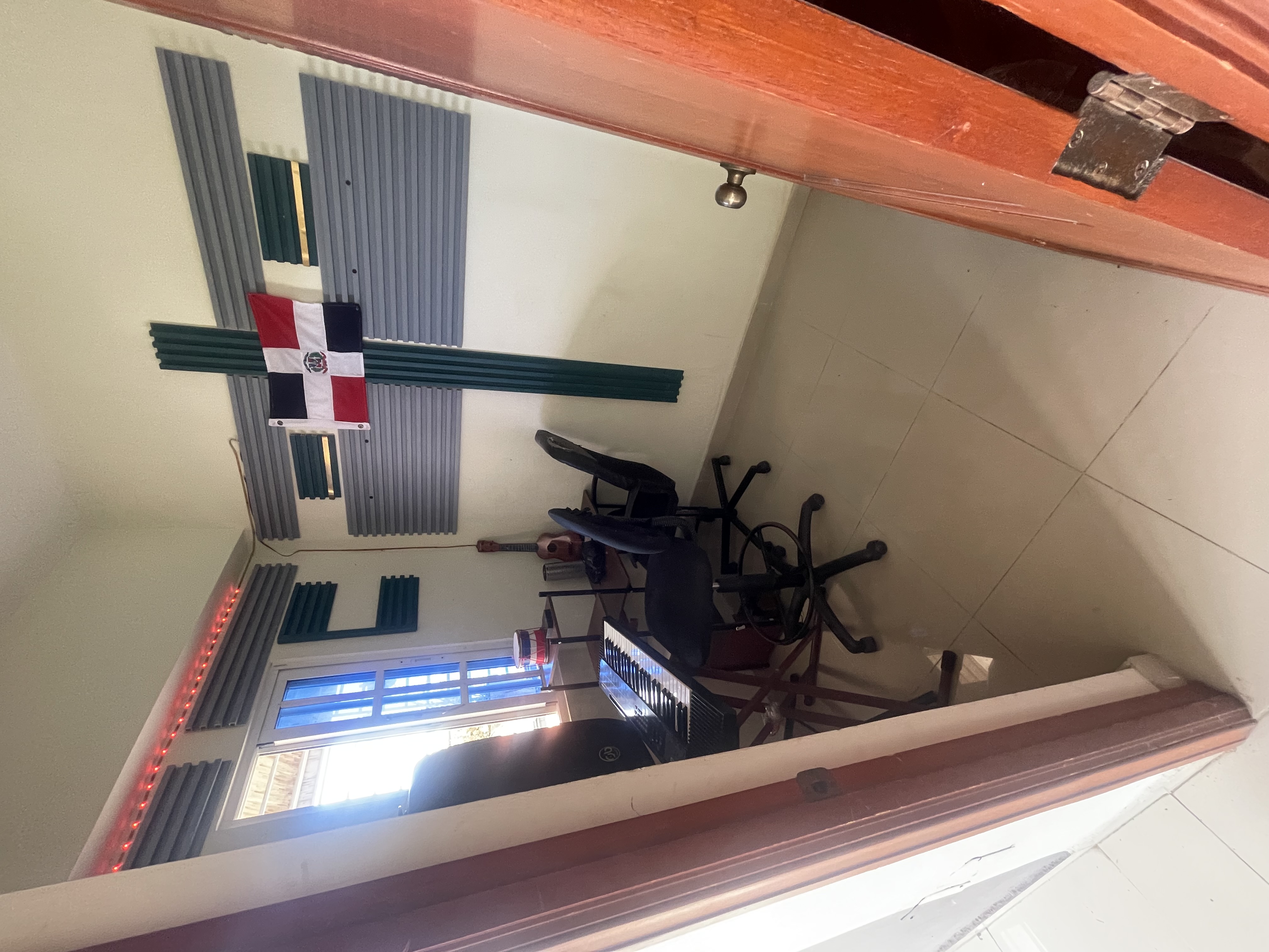 apartamentos - Vendo amplio cuarto piso en Alma Rosa primera  7