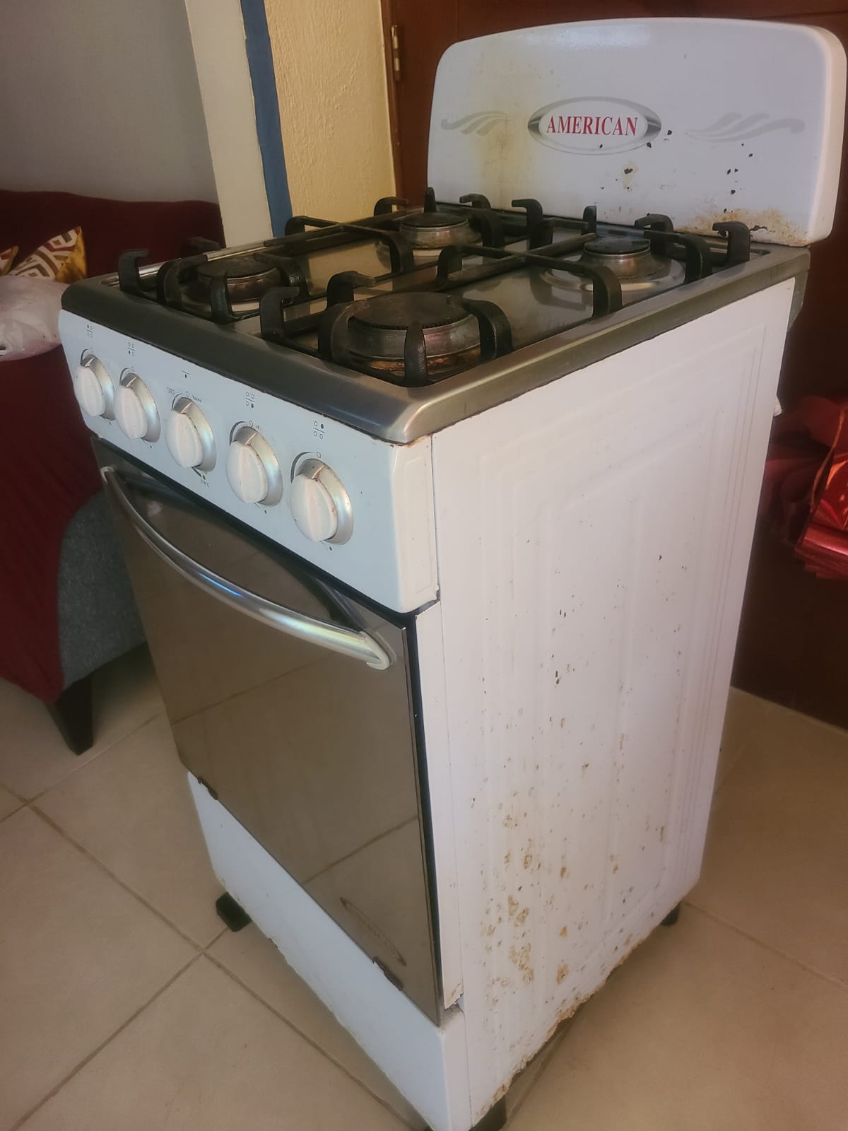 cocina - Estufa American Usada 3 años Ligeramente negociable  1