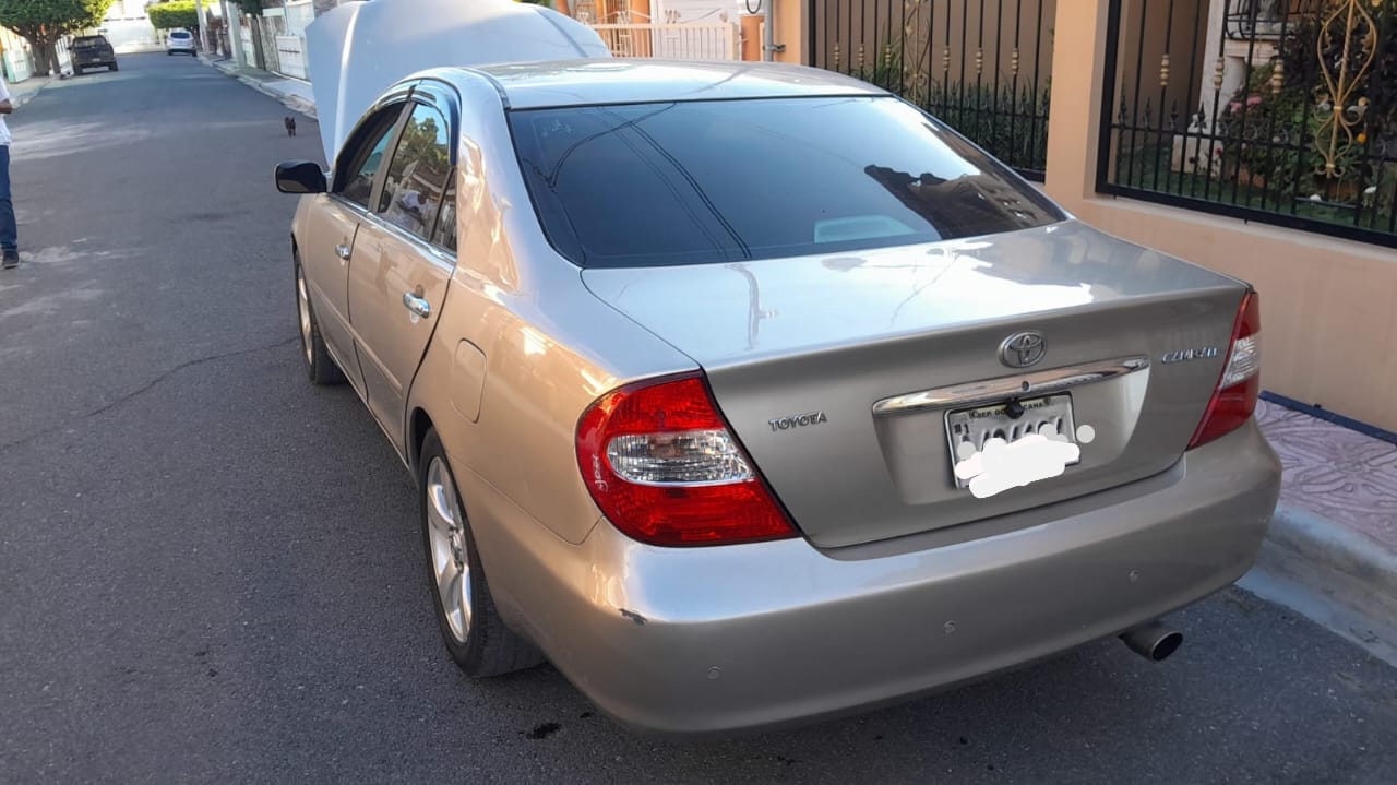 carros - Camry LE 2002 negociable 