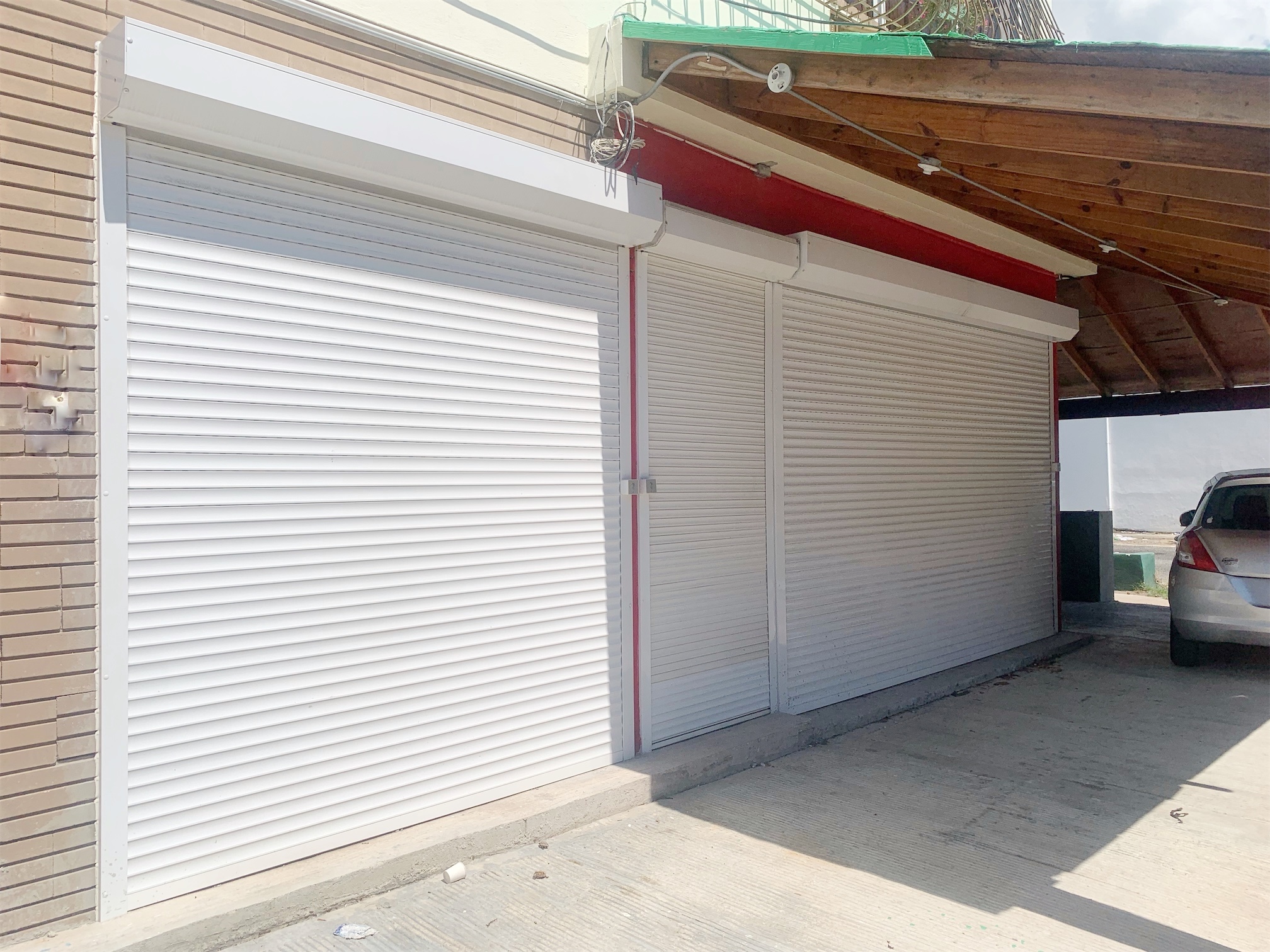oficinas y locales comerciales - Local comercial en los Robles 1