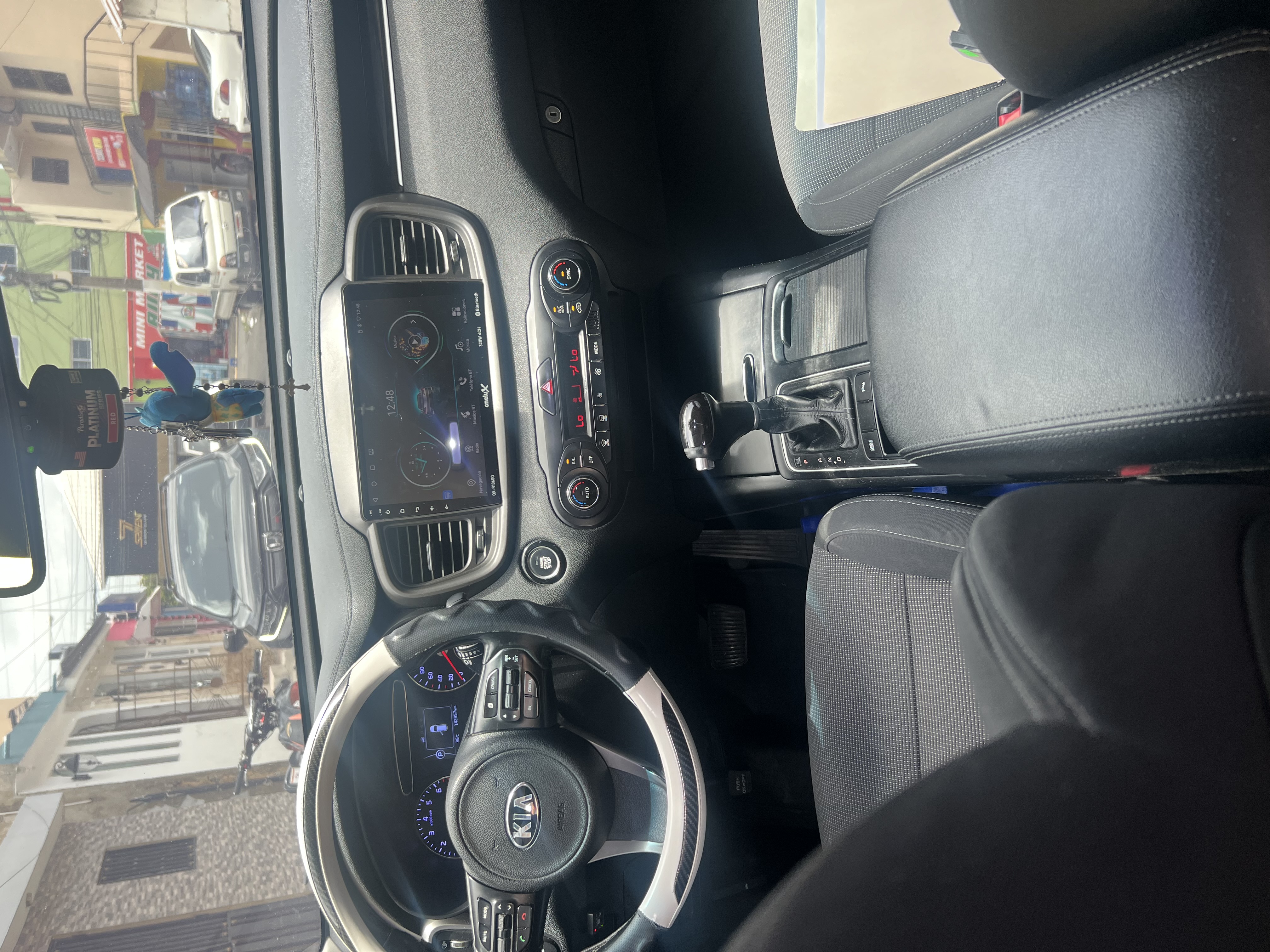 jeepetas y camionetas - SE VENDE KIA SORENTO 2017 6