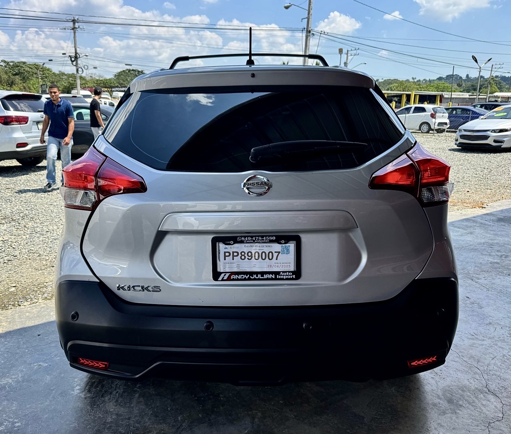 jeepetas y camionetas - Nissan Kicks 2020
 4