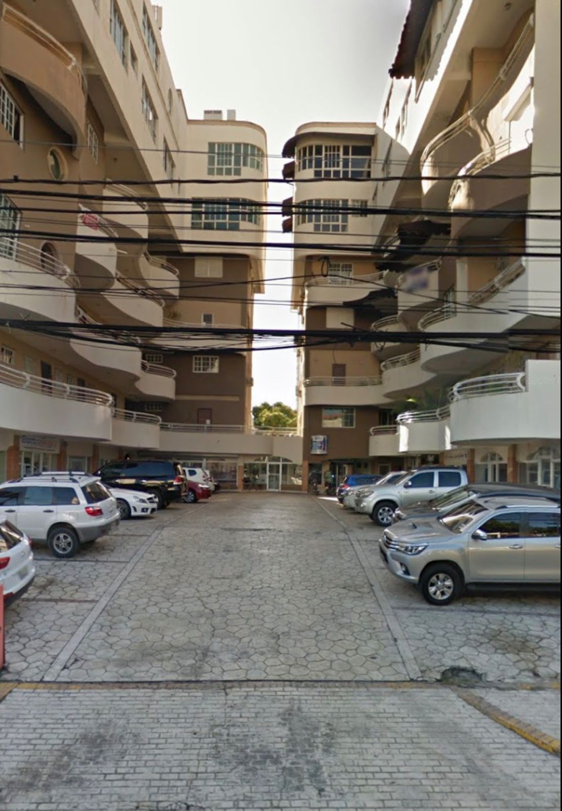 oficinas y locales comerciales - Alquilo Local comercial Avenida Rómulo Betancourt 0