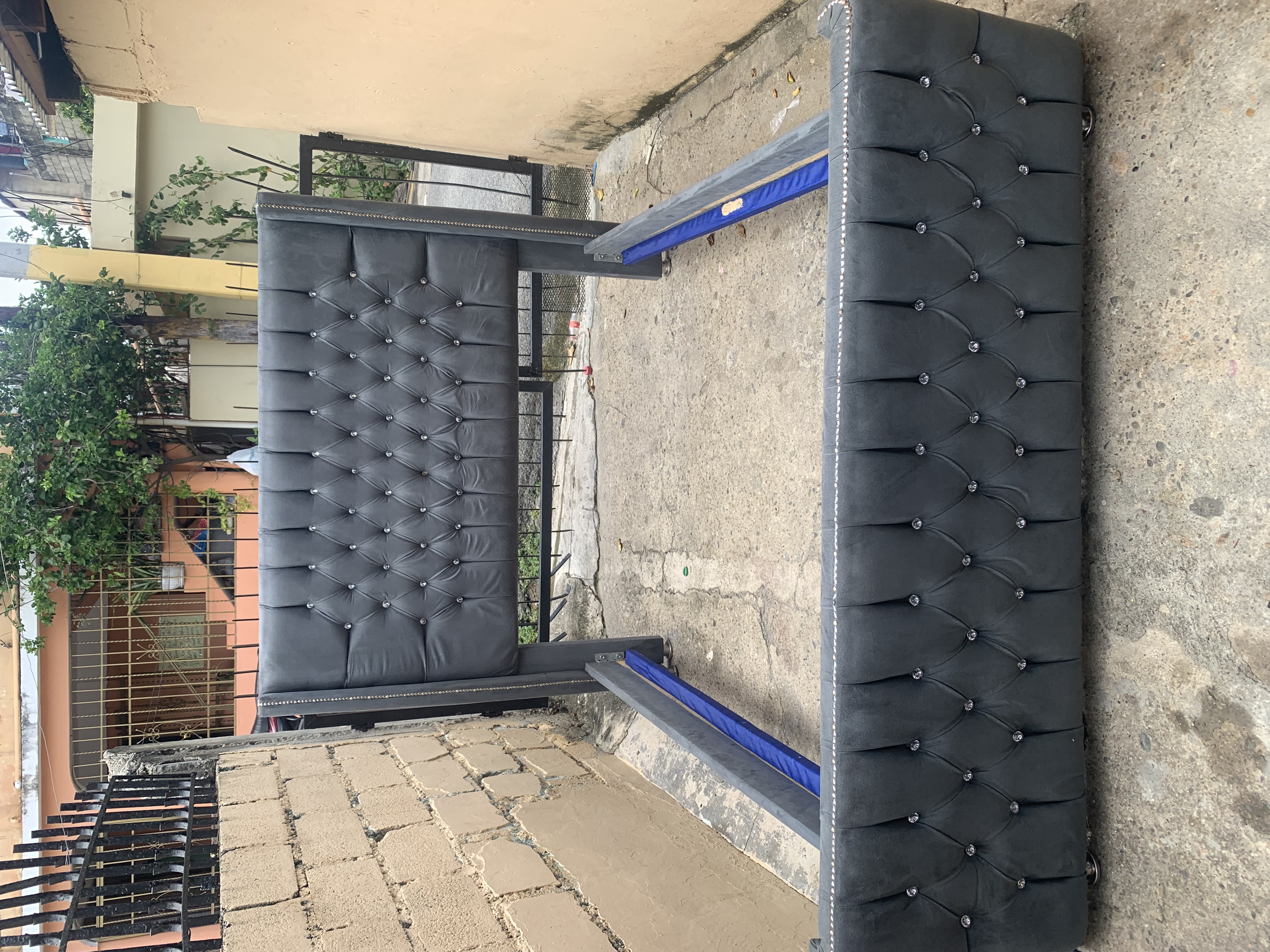 muebles y colchones - Cama con su base y su colchón  0