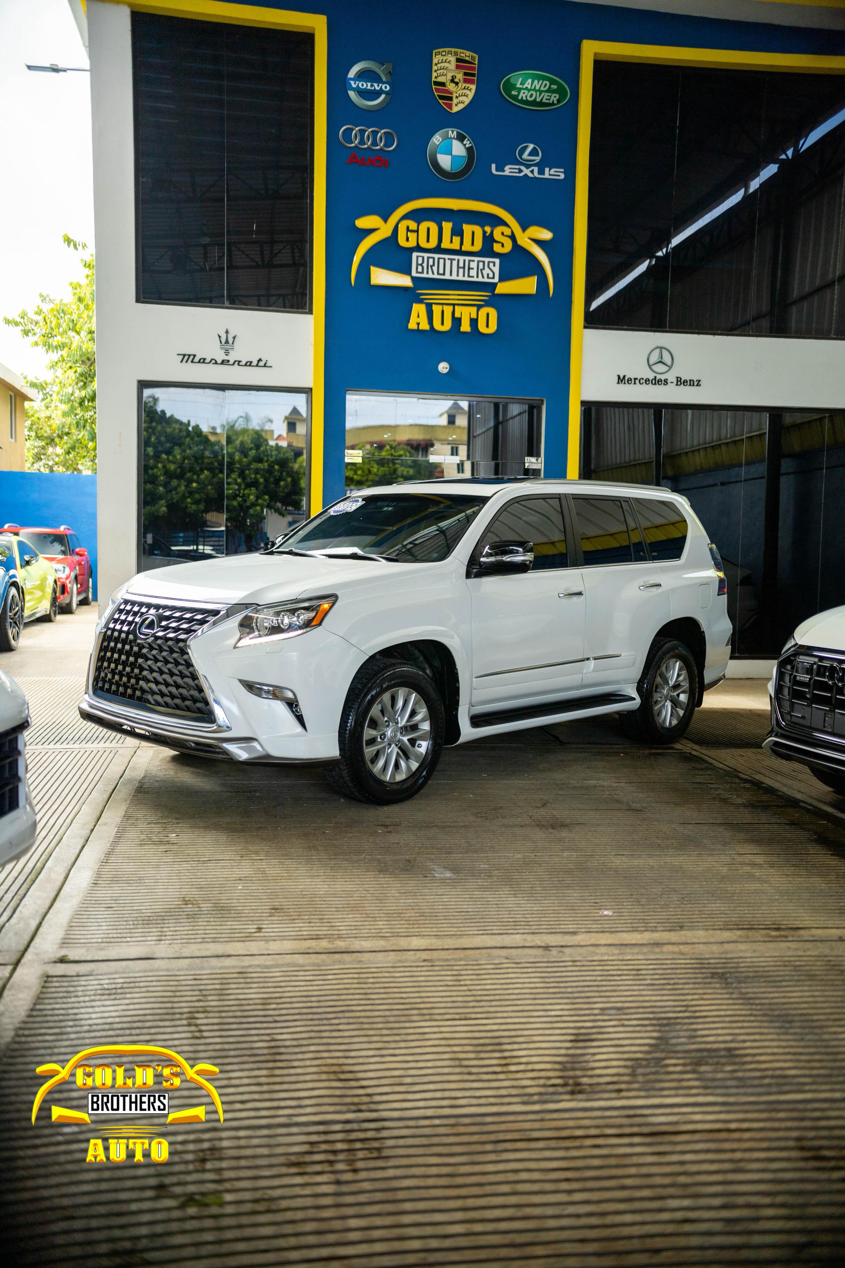 jeepetas y camionetas - Lexus GX460 2016 Clean Carfax 2