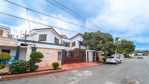 casas -  casa de lujo en Alameda Distrito Nacional Santo Domingo con 862mts  9