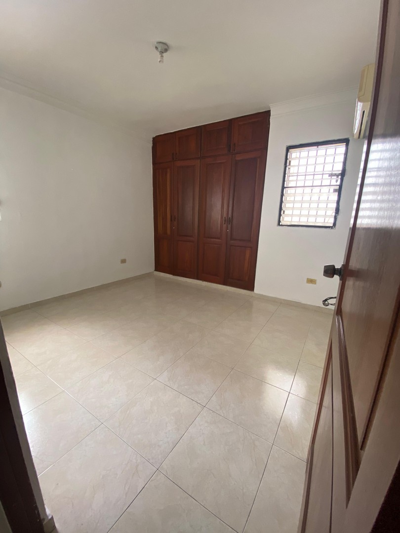 oficinas y locales comerciales - Alquilo apartamento 4H, 5B y 2P Evaristo Morales 7