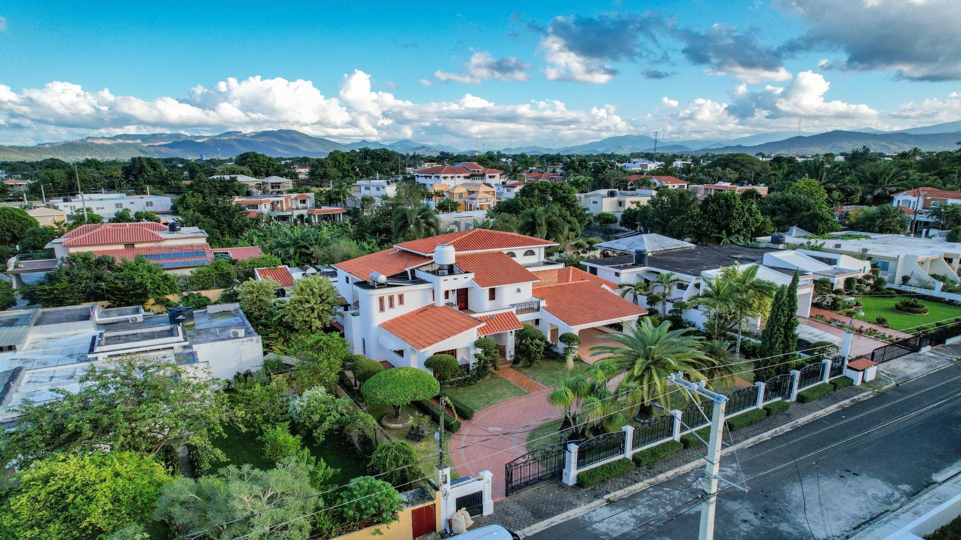 casas - Casa en sector exclusivo 0