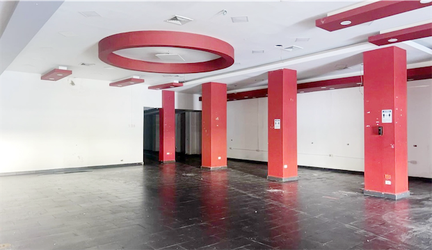 oficinas y locales comerciales - Local en Naco primer nivel  6